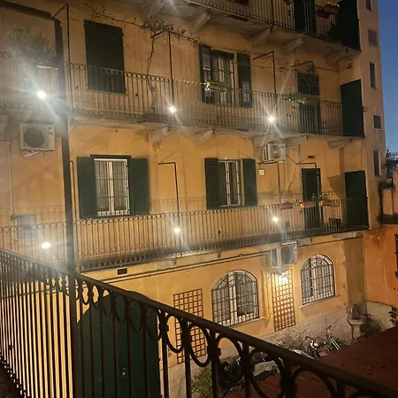 Apartment Quiet Luminous Flat Historical Center Fast Wi-fi *